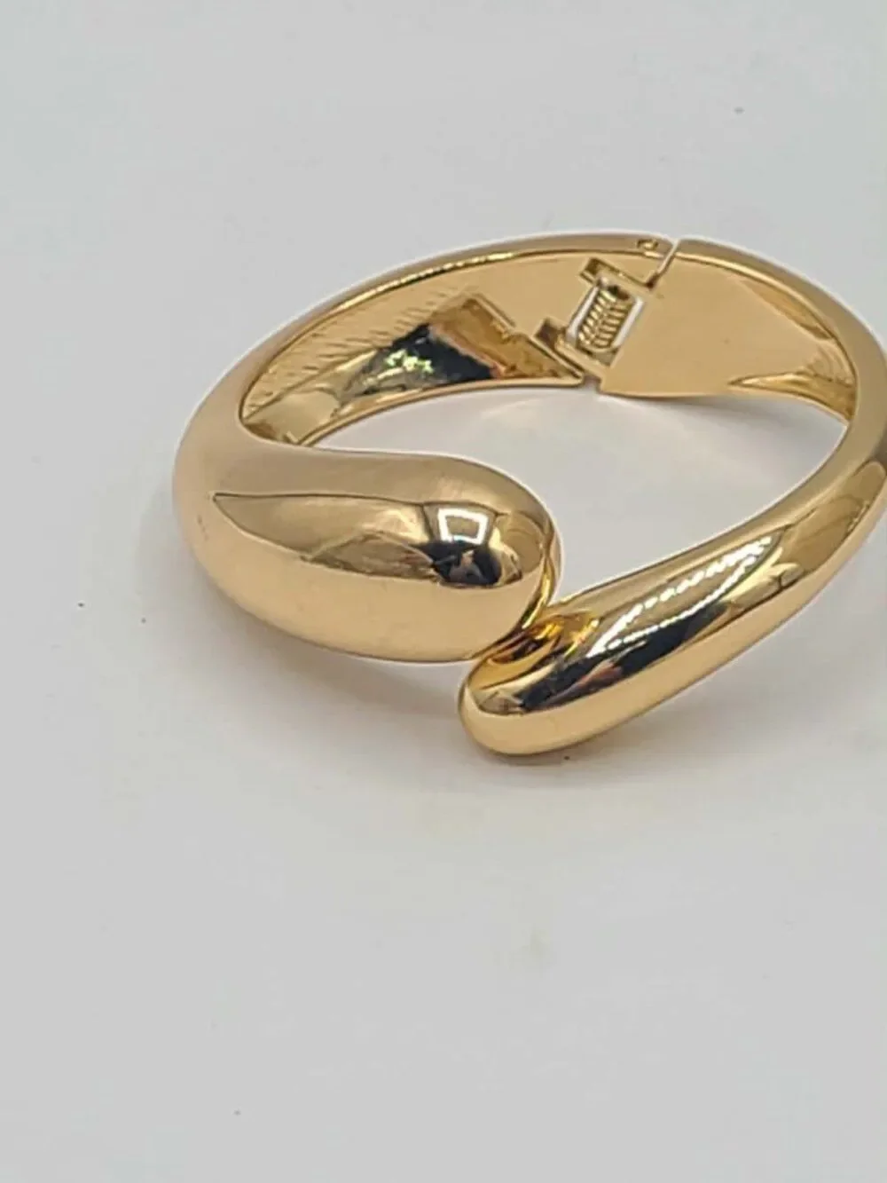 Unmarked Gold Tone Bypass Cuff Bangle
